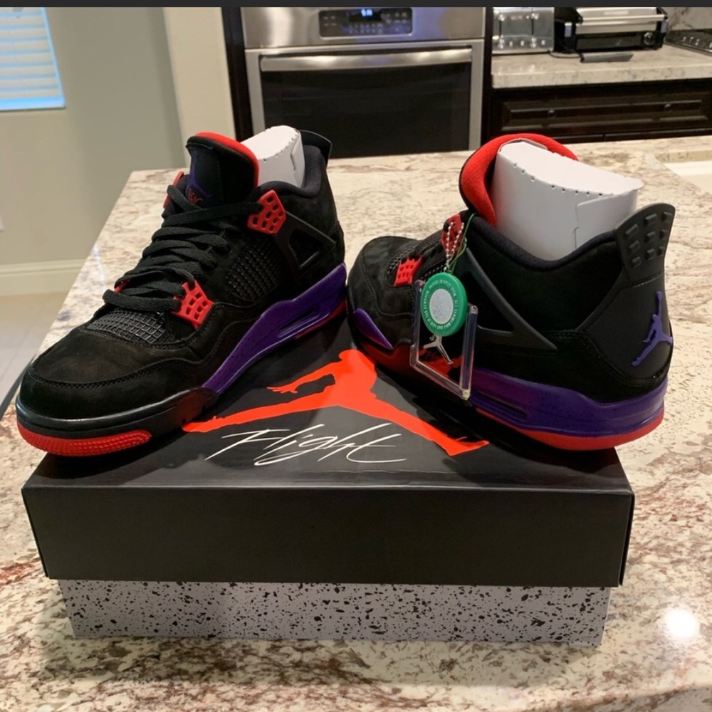 Jordan 4- Toronto